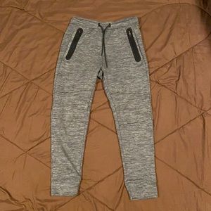 AE Joggers